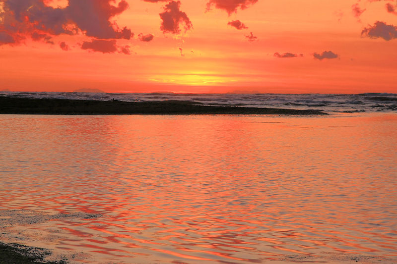 tramonto su arcipelago Toscano